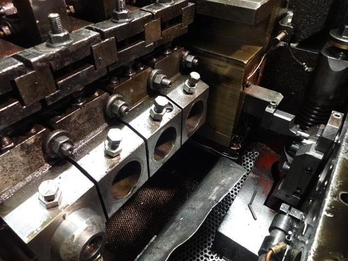 D'occasion SACMA 4 Die Progressive header type SP 25