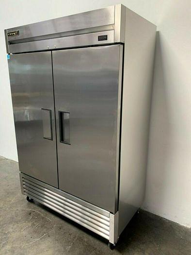 Used True T-49-HC Two-Door Commercial Refrigerator w/ Hydrocarbon refrigerant Ft 115V