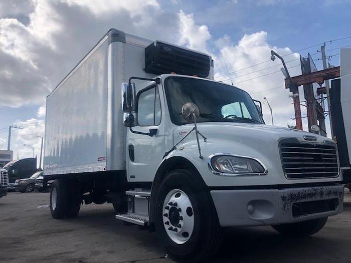 Used 2012 FREIGHTLINER 4300