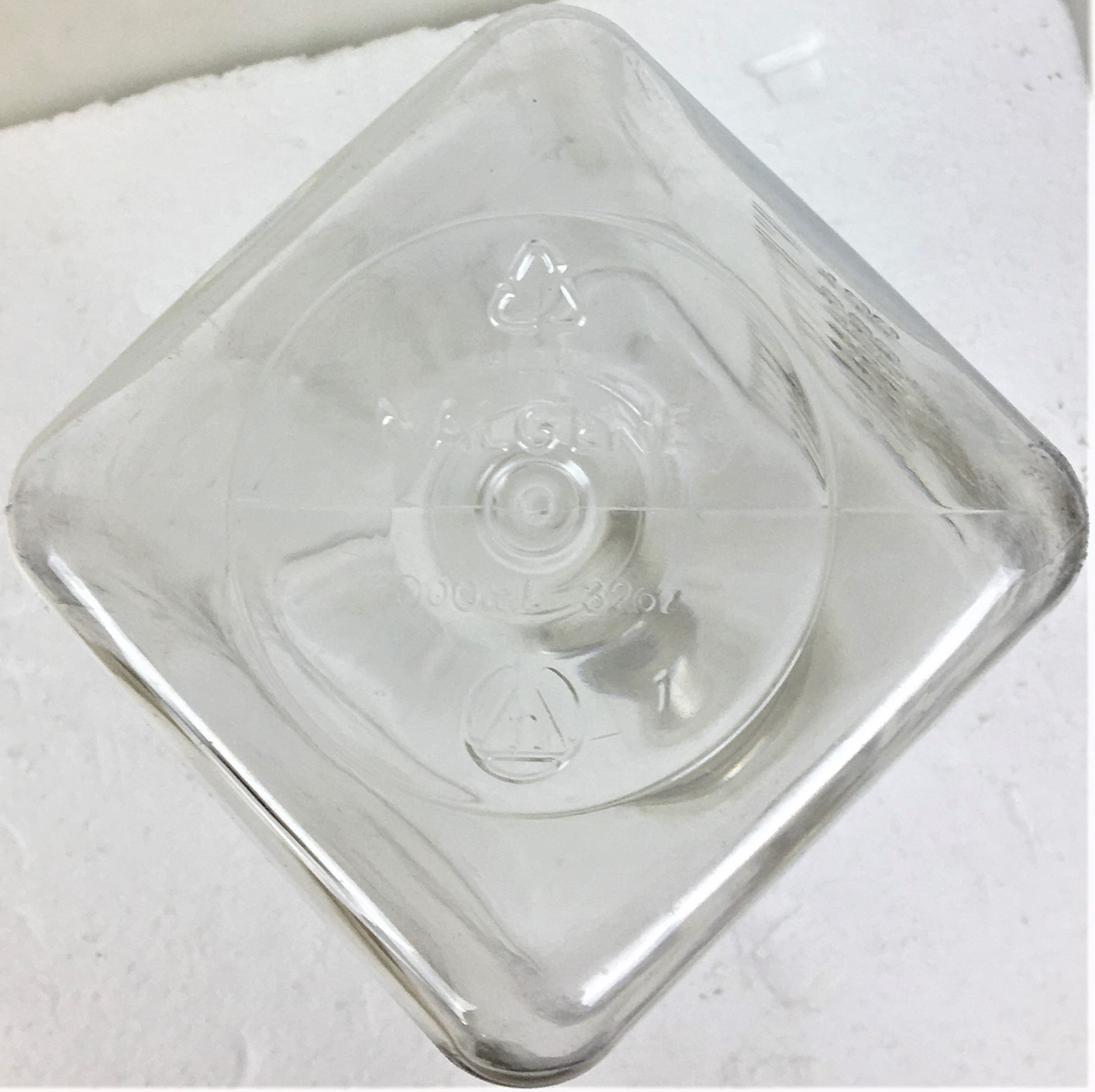 New Open Box Nalgene 2019-1000 Square Media Bottle with Cap - 1L (Pack of 8) 