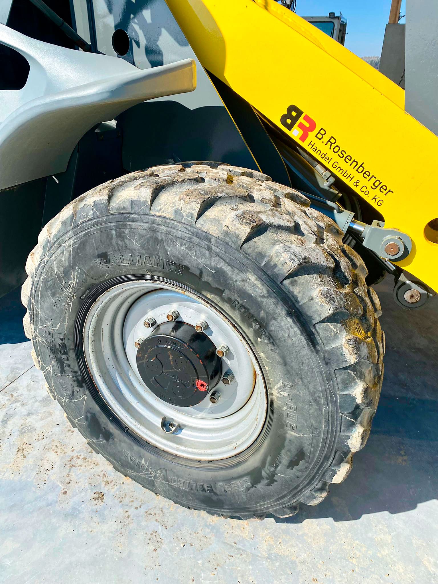 Used Kramer 880 - Loader - 2014