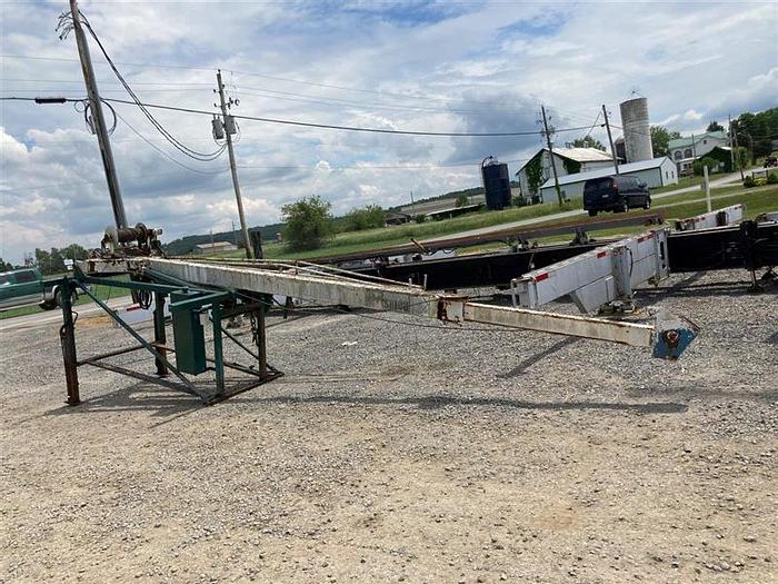 Used 1976 Smeal 3THRPI 3T