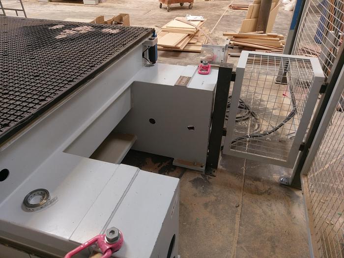 Used Weeke BHP 200 CNC Router
