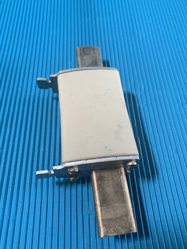 Used Linder HRC-Fuse-Links NH1-8001