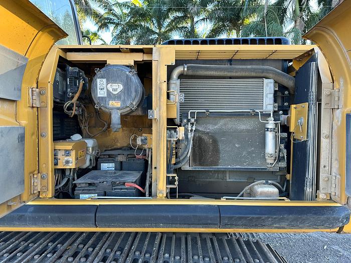 Used 2009 CATERPILLAR 320DL