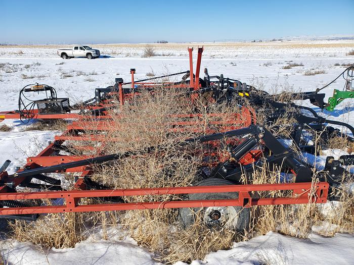 Used 2011 28' Case IH TigerMate 200 Field Cultivator