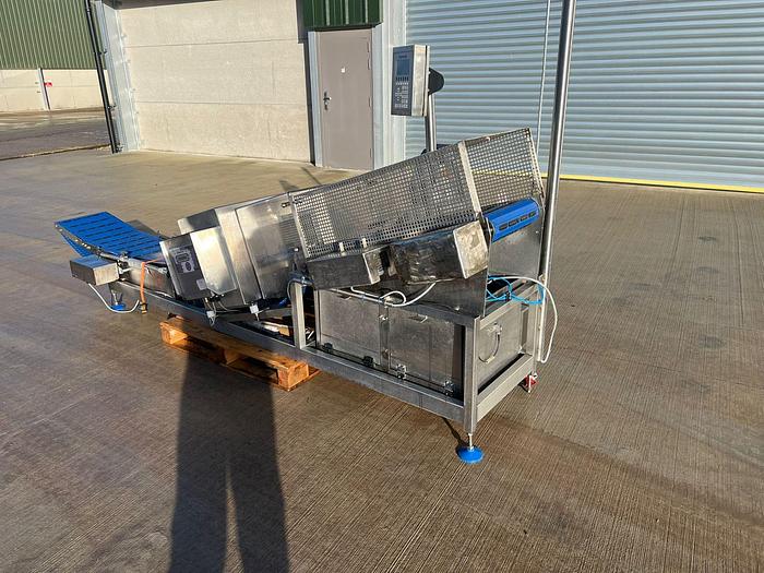 Used 2011 Fortress Phantom metal detector / Easiweigh checkweigher combination unit with retractable-belt