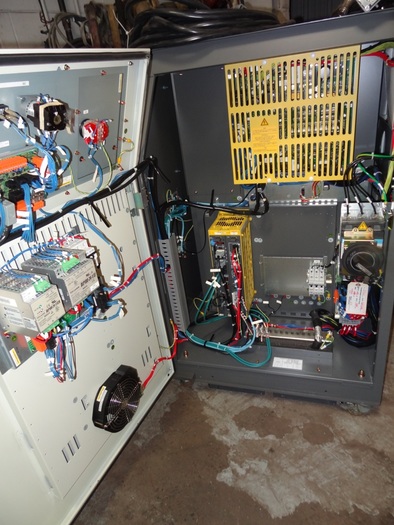 Used FANUC R2000iB/210F 6 AXIS CNC ROBOT W/R30iA CONTROLS