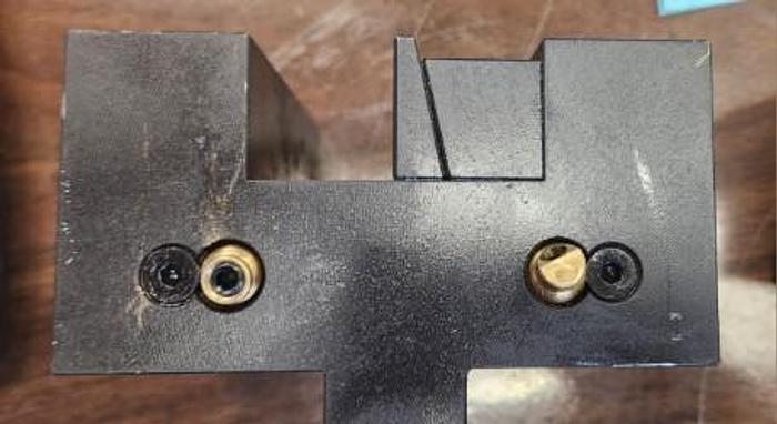 Used 2.5" SQ OD CNC LATHE BOLT ON FACING TOOL BLOCK WITH 1.25" INSERT - GHB-86