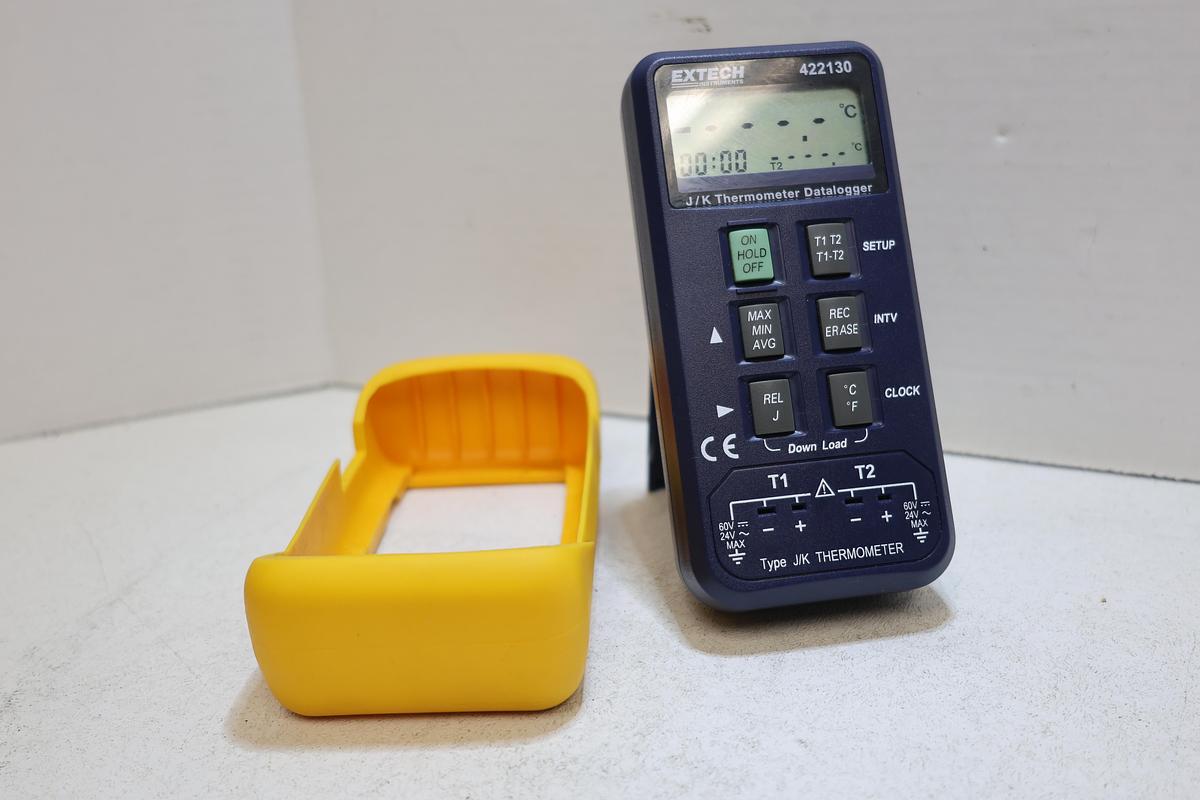 Used Extech J/K Thermometer Datalogger Model 422130 GHC-26