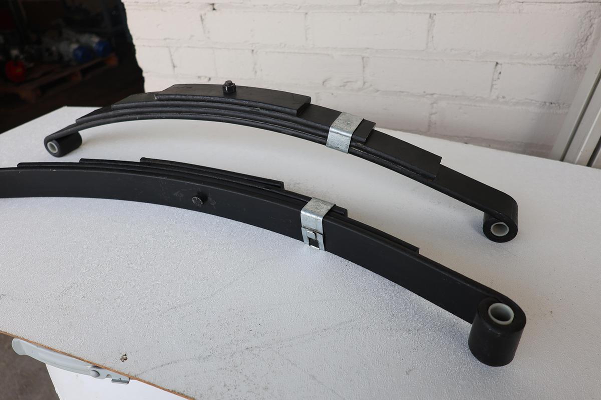 Used Lot 2 Rockwell American 25.5" Double Eye Trailer Leaf Springs 4 Leaf 1-5/8"