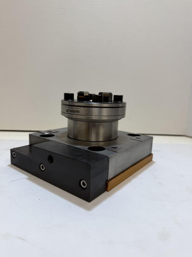 Used SYSTEM 3R 3R-600.84-20 Pneumatic Macro Chuck