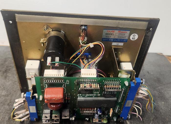 Used Used Sanyo Denki 2702B Tape Reader - GHB-75
