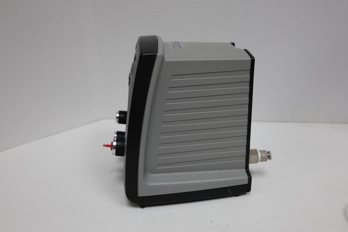 Used Techcon Systems Digital Fluid dispenser TS250 24V DC  Max P: 100PSI