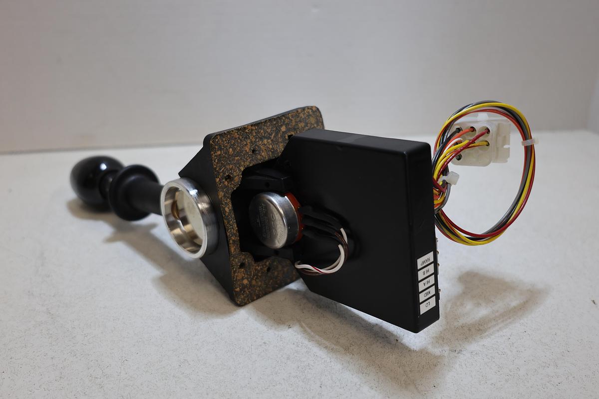 NEW JLG 1600141 Hindley M120-1064 Joystick Controller Boom Lift NOS