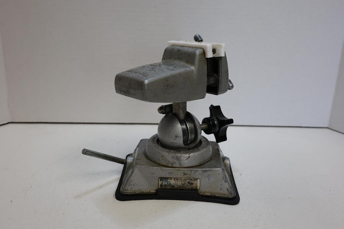 Used PANA VISE Table top Vise adjustable head Pat.#2898068