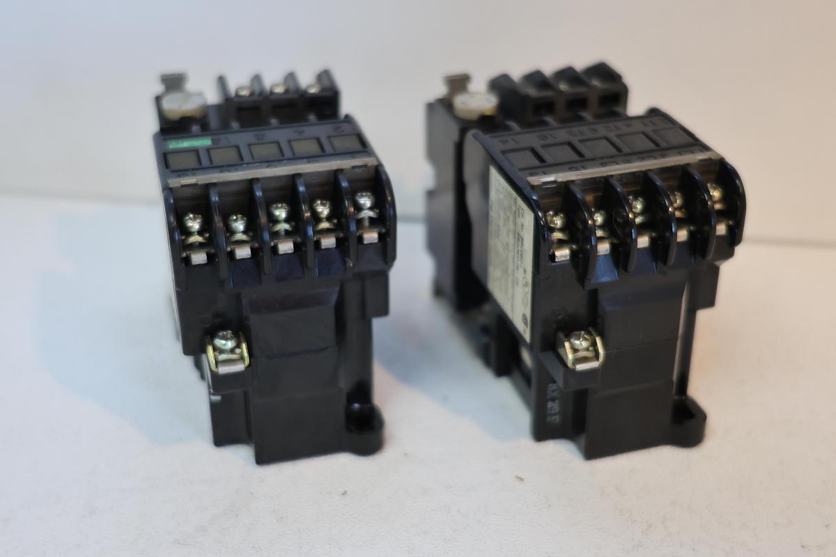 Used Fuji SRCa-363105 (5A) Magnetic Contactor with TR-0 Thermal Overload Relay/ Lot of 2 GHA-186