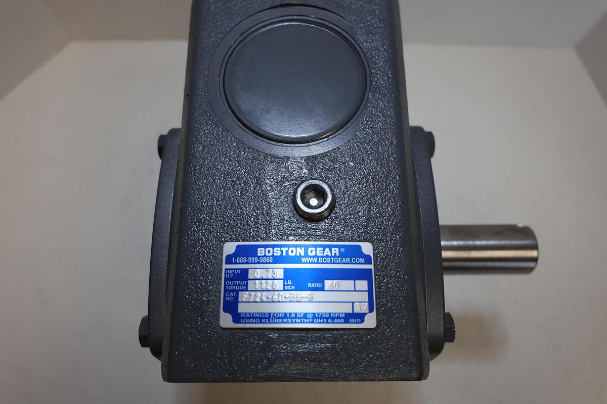 Boston Gear F724-60-B5-G Speed Reducer Gearbox 60:1 Ratio New Unused