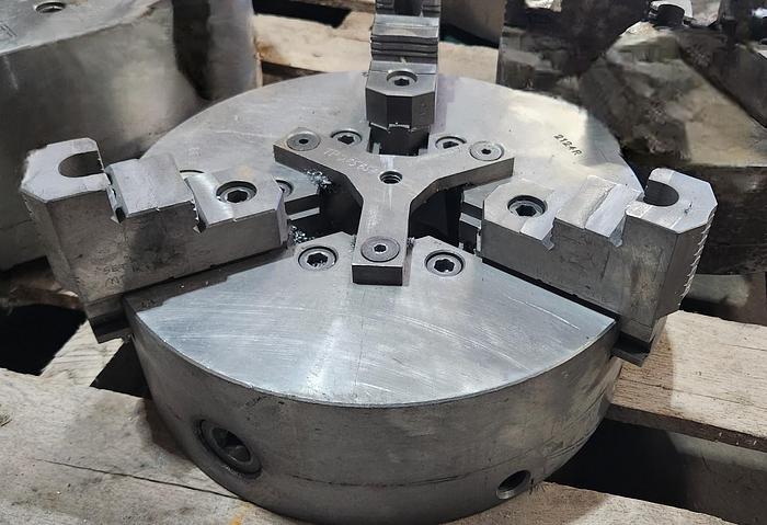 Used BUCK 12" THREE-JAW LATHE CHUCK w/ Jaws - GHB-9