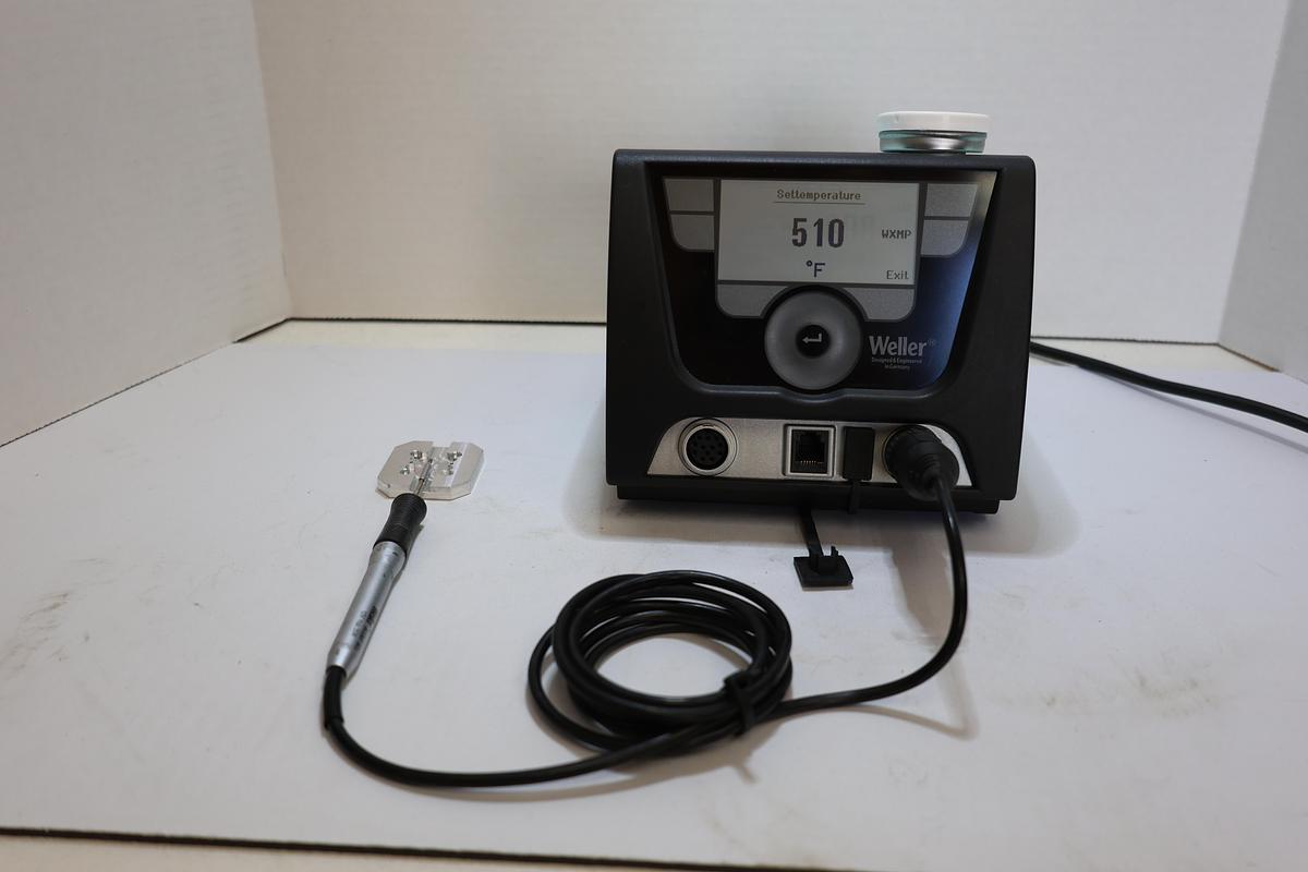 Used Weller WX2 Soldering Station w/ WXP120 Iron Tested Working 200W