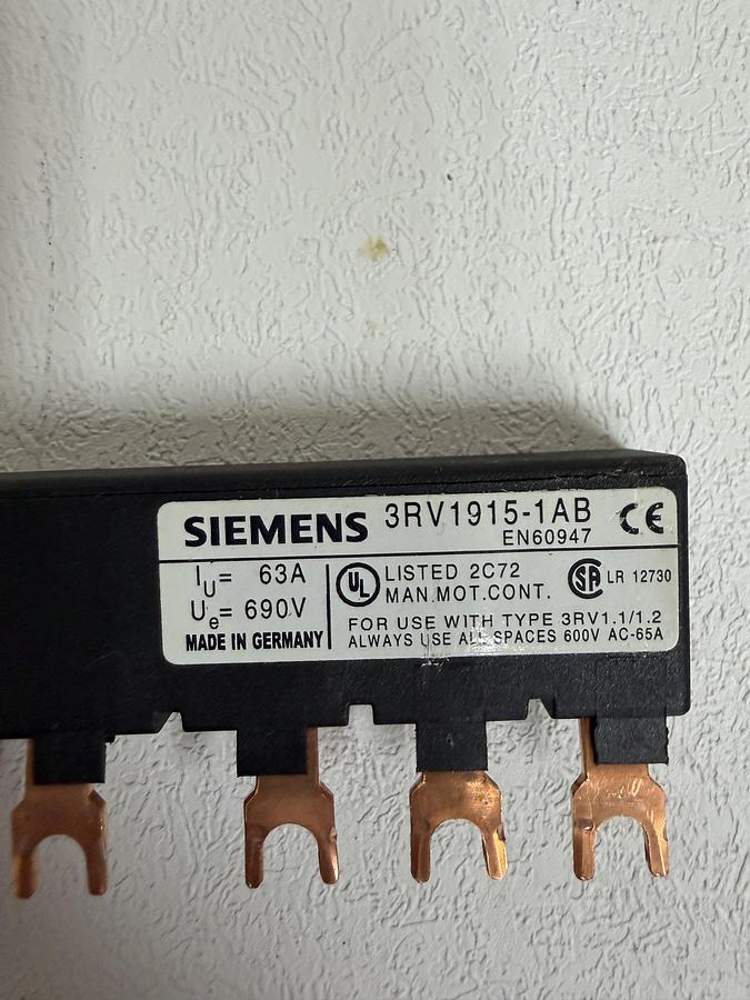 Used SIEMENS 3RV1915-1AB 