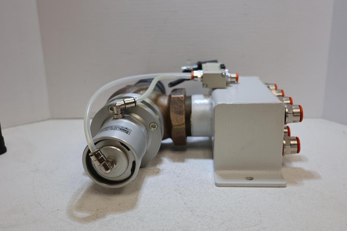 Used UNITEAM CNC Pneumatic Valve Assembly PN16 Vesta Actuator Manifold Used