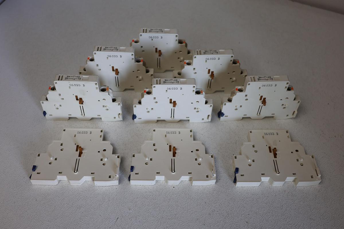 Used (Lot of 9)Schneider Electric GVAN11 Auxiliary Contact Block – TeSys GV2/GV3 Series GHC-16
