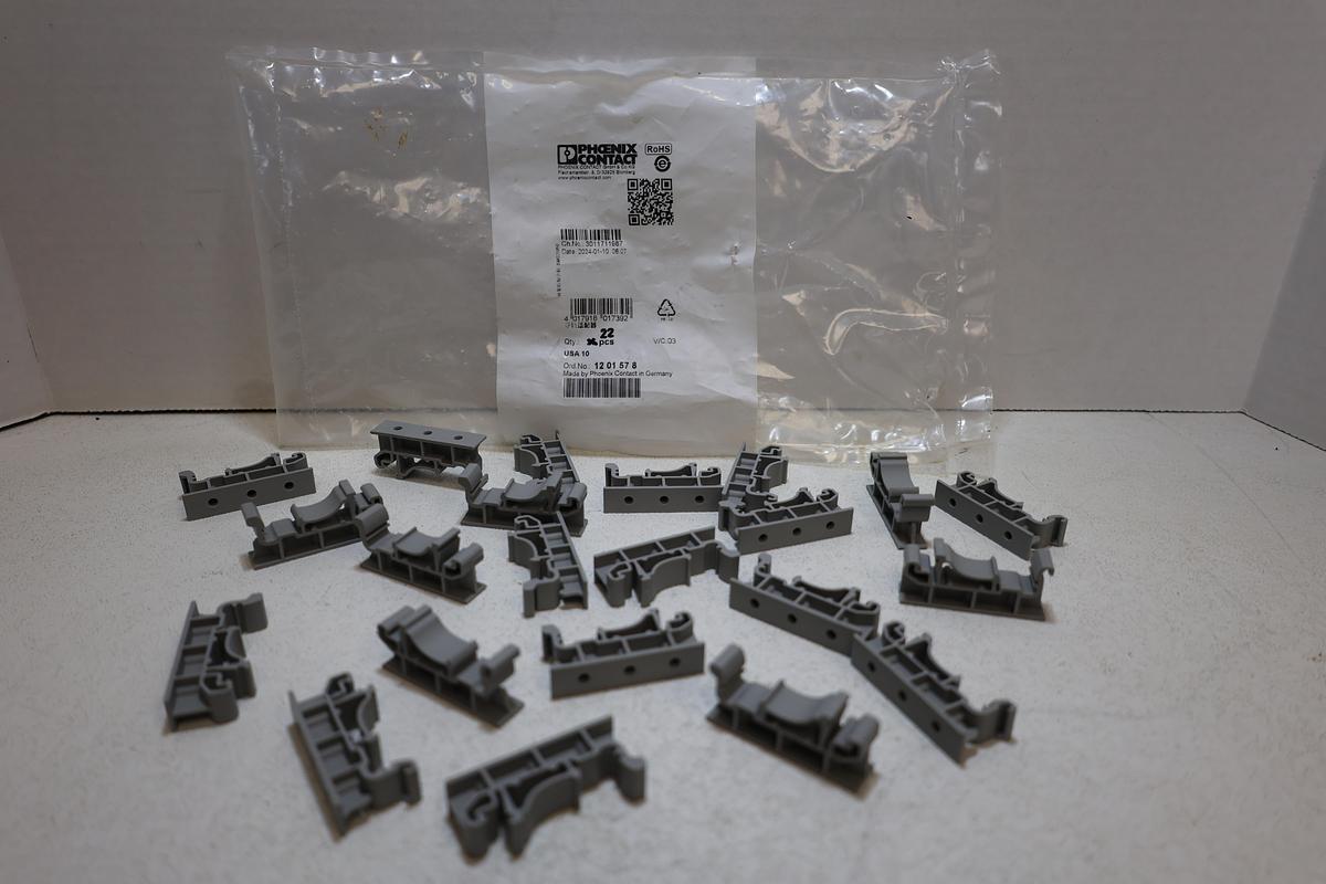 New Phoenix Contact USA 10 DIN Rail Mounting Adapters – Lot of 22