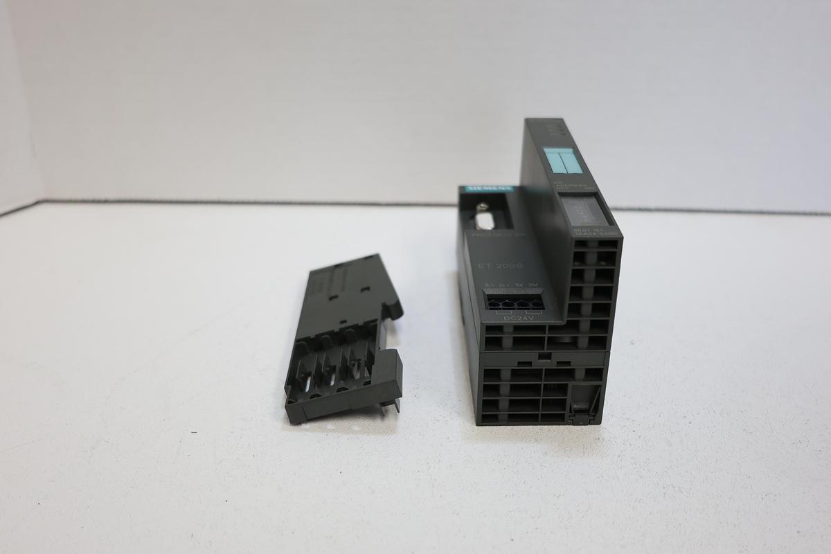 Used Siemens SIMATIC DP ET200S IM151-1 Interface Module w/ 6ES7 193-4JA00-0AA0 Used