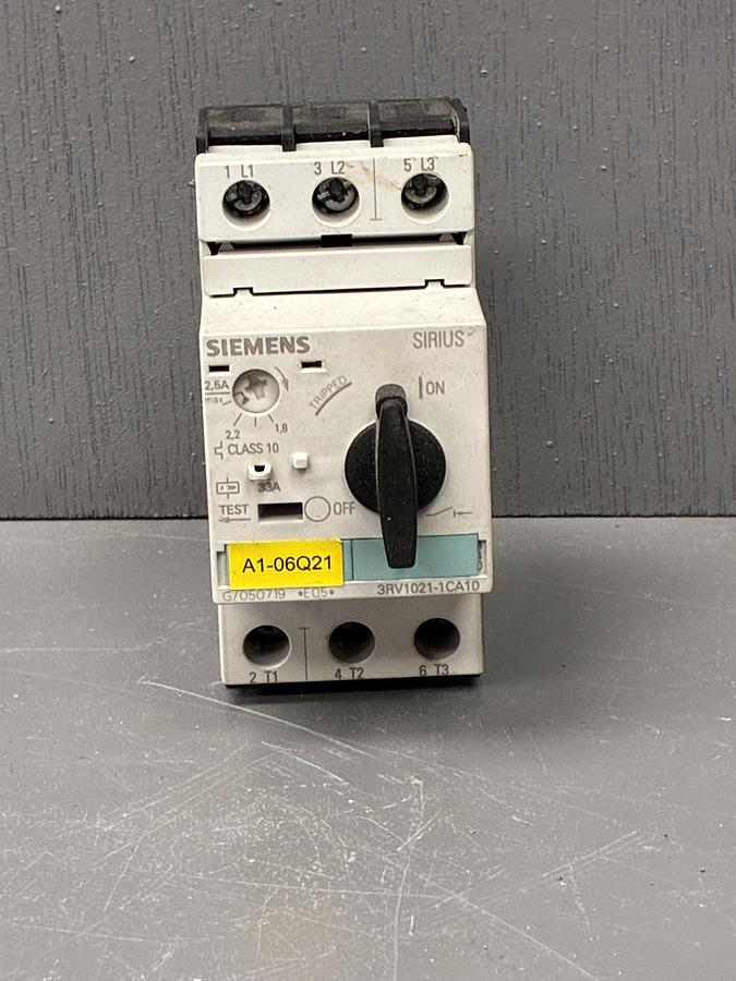 Used Siemens 3RV1021-1CA10 Motor Protection Circuit Breaker GHA-140