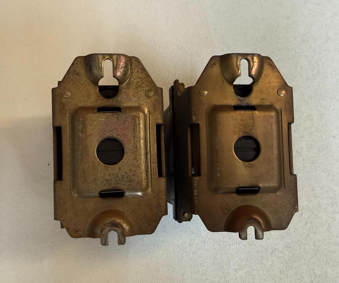 Used (Lot of 2) Allen-Bradley Bulletin 700, Type N, 700-N800A1, AC Control Relay GHC-31