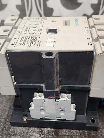 Used SIEMENS 3TF50 160 AMP 600 VOLTS MOTOR STARTER CONTACTOR -GHB-68