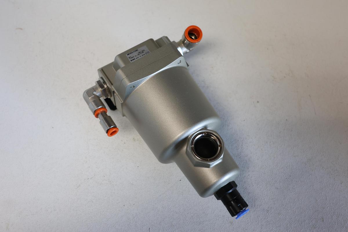 Used SMC Mist Separator AMD350C-F048D – High-Efficiency Compressed Air Filtration
