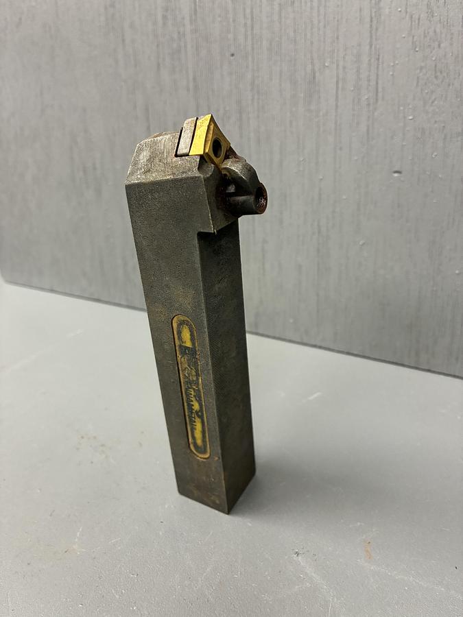 Used USED KENNAMETAL DCMNN-164D 1NS ON-43 1" SHANK TOOLHOLDER INSERT GHC-17