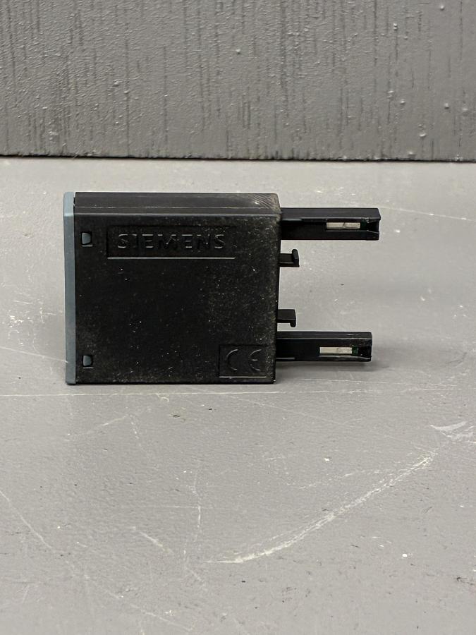 Used Siemens 3RT2916-1LM00 Surge Suppressor-Module with LED for S00 Contactors 24-70V DC GHC-36