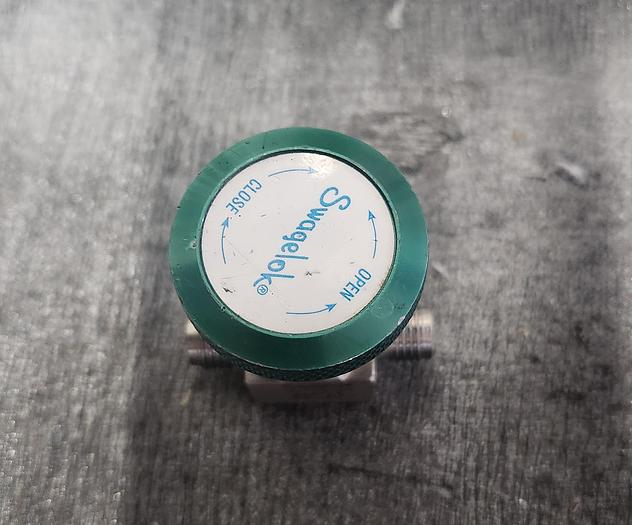 Used Swagelok SS-4H Stainless Steel Bellows Valve - 1/4" tube fittings - GHGC-D17