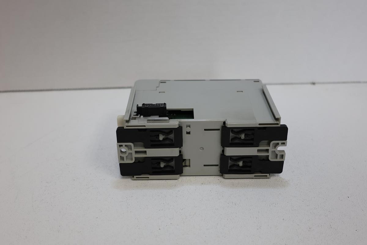 Used Allen-Bradley 1769-OW16 CompactLogix 16-Point Relay Output Module PLC I/O