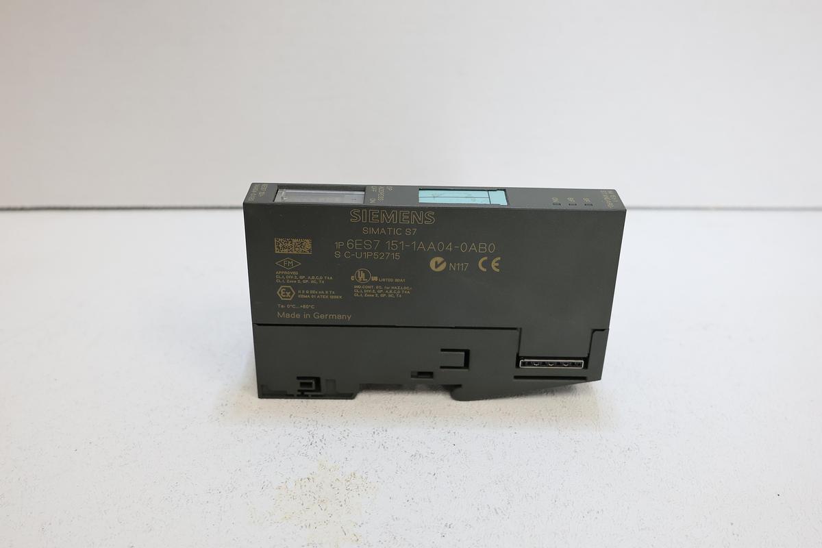 Used Siemens SIMATIC S7 ET200S IM151-1 Standard 6ES7 151-1AA04-0AB0 Module
