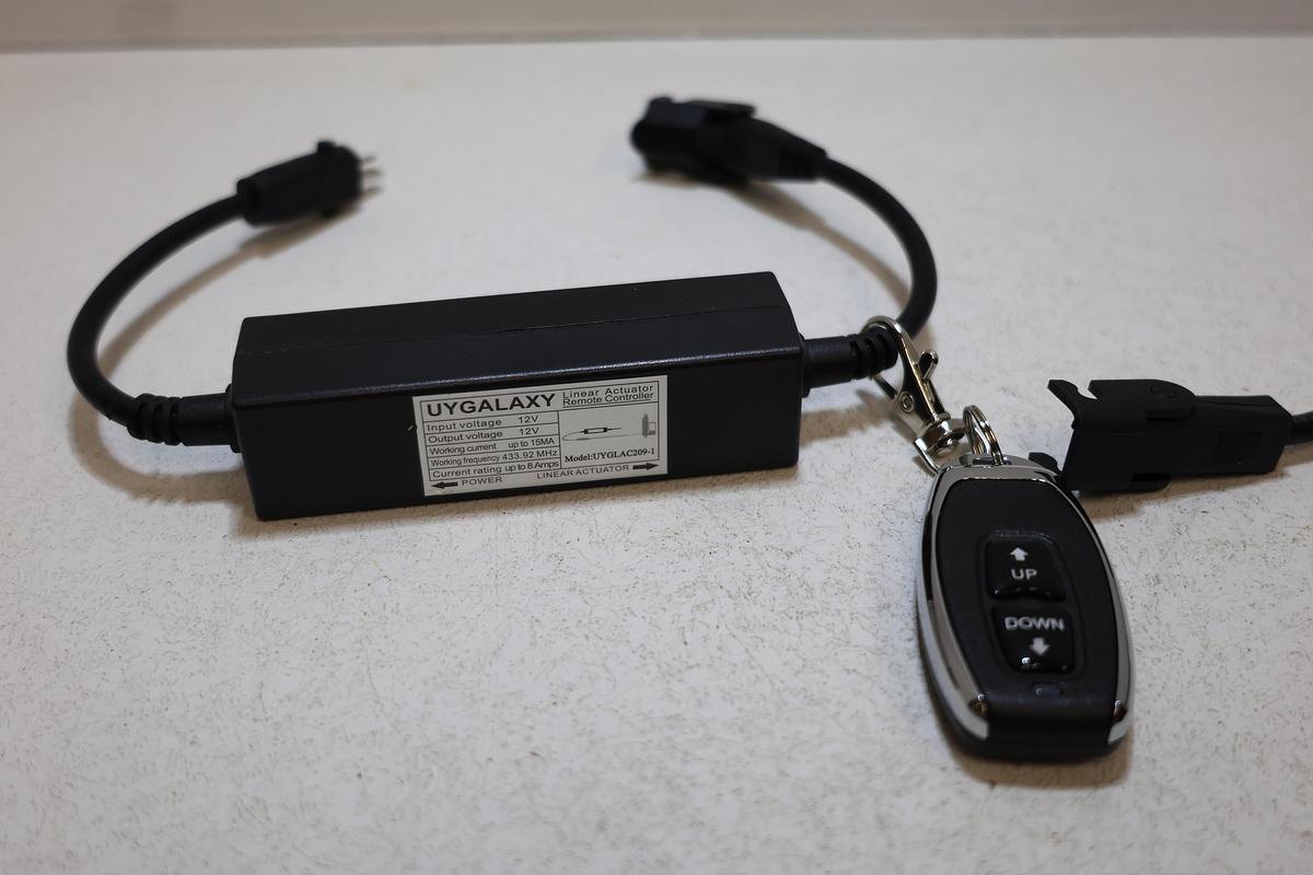 UYGALAXY 12V Linear Actuator Wireless Remote Controller UYGLAC209-1 NEW