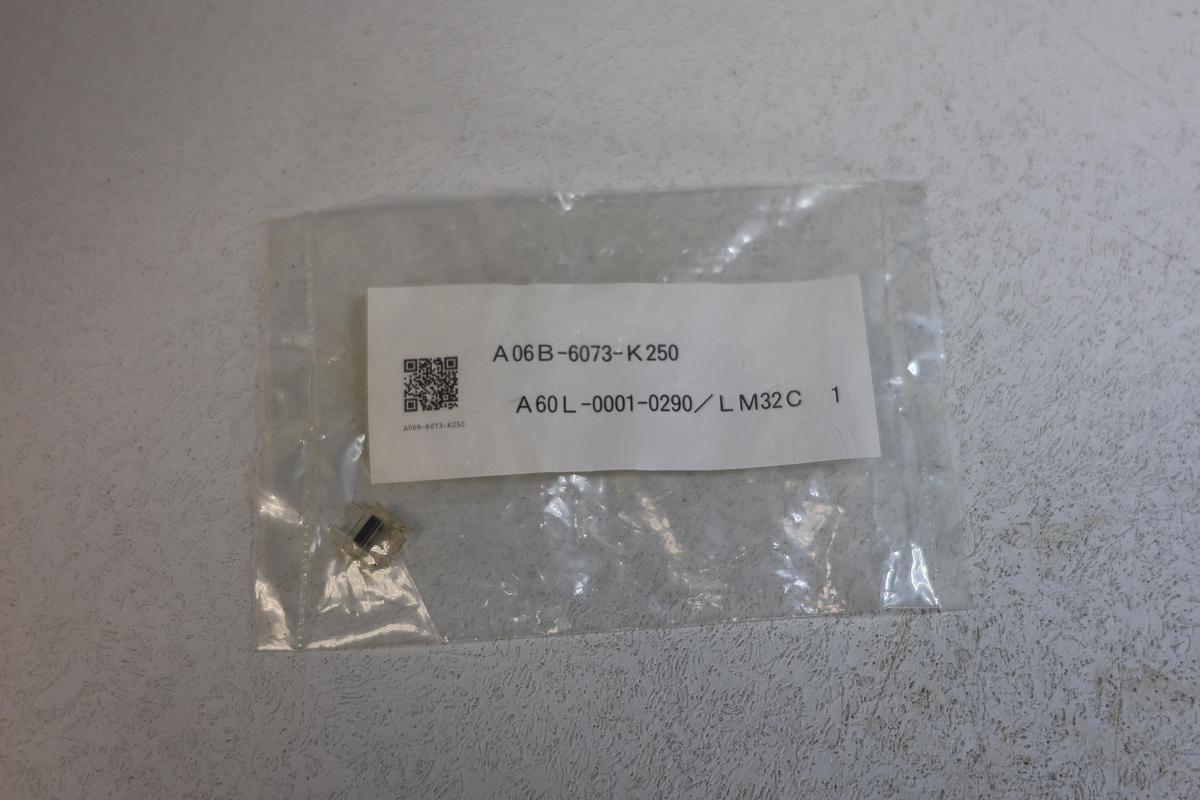 Fanuc A06B-6073-K250 Fuse Kit w/ 3.2A Daito LM32C Micro Fuse – NEW OLD STOCK