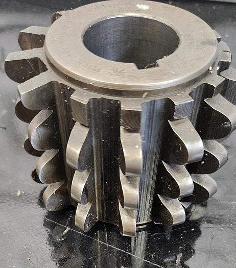 Used High Speed Gear Milling Cutter - 5/8", Pitch .400 Roll 3 degrees - GHB-41