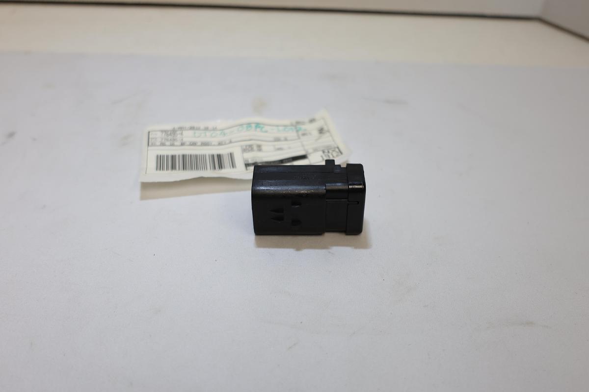 TE Connectivity DEUTSCH DT04-08PC-L012 776495-4 8-Pin Connector AS16 Key 4 New