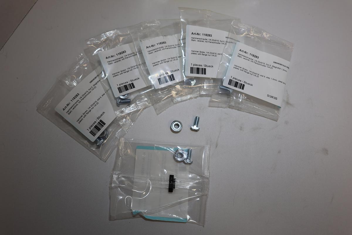 McMaster-Carr 47065T233 T-Slot Drop-In Nuts w/ Stud 1/4-20 Thread Lot of 10