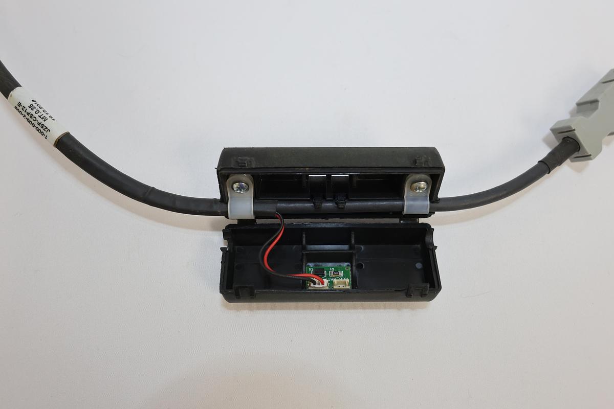 Used Yaskawa JZSP-CSP12-03-E Servo Feedback Interface Cable 0.25M Assembly