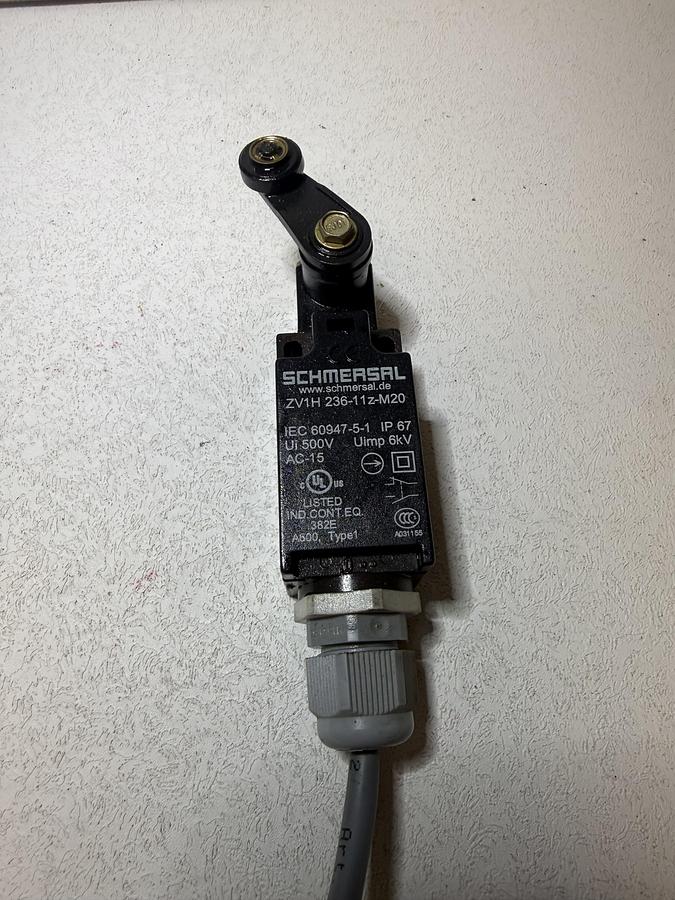 Used SCHMERSAL ZV1H-236-11Z-M20 Safety Limit Switch – Industrial Automation GHGC-8