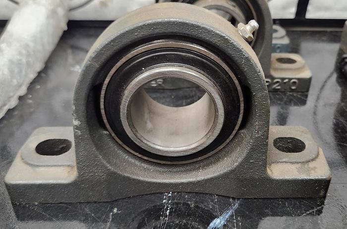 Used Turner P210 Pillow Block Housing Bearing - 2" Bore Diam - GHB-50