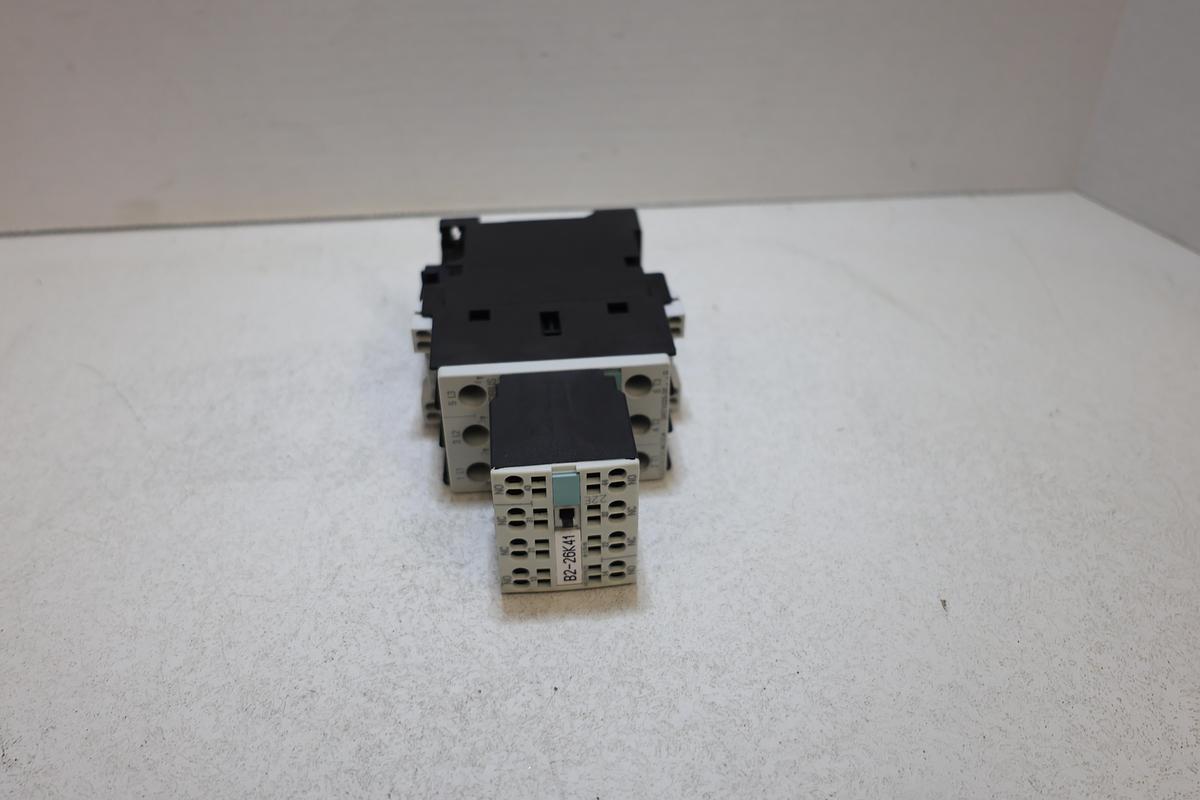 Used Siemens 3RT1025-3K Contactor 3RH1921-2HA22 Aux 3RT1926-1BB00