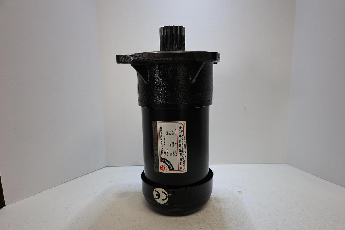 Used Taiwan Tainan 1/2HP 220V 48 Pole Phase Induction Motor 1450 RPM Used