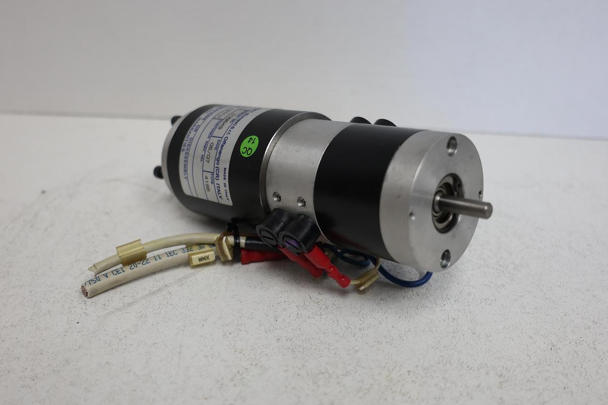 Used PMT Europe M586 DC Servo Motor M586 0606 13TFU Industrial Motor