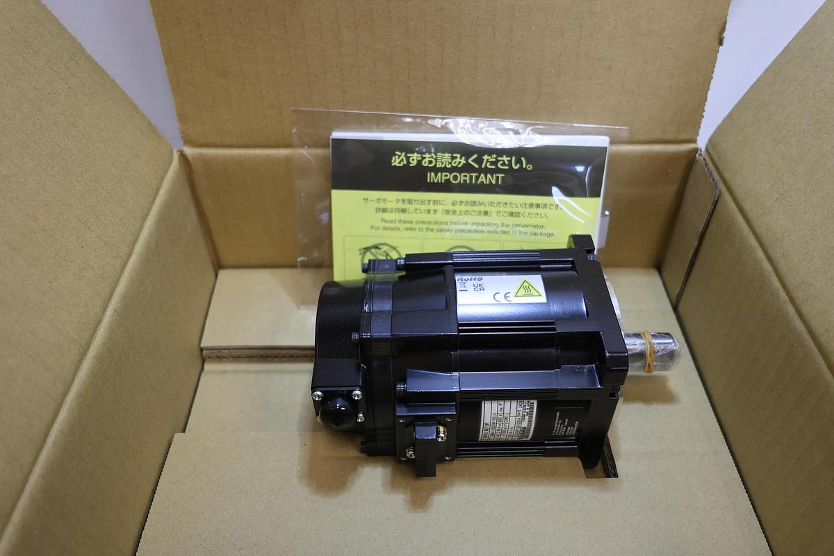 Yaskawa SGMGV-05D3W-YG13 Sigma-V servo motor 